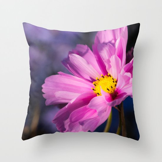 cosmea flower Throw Pillow