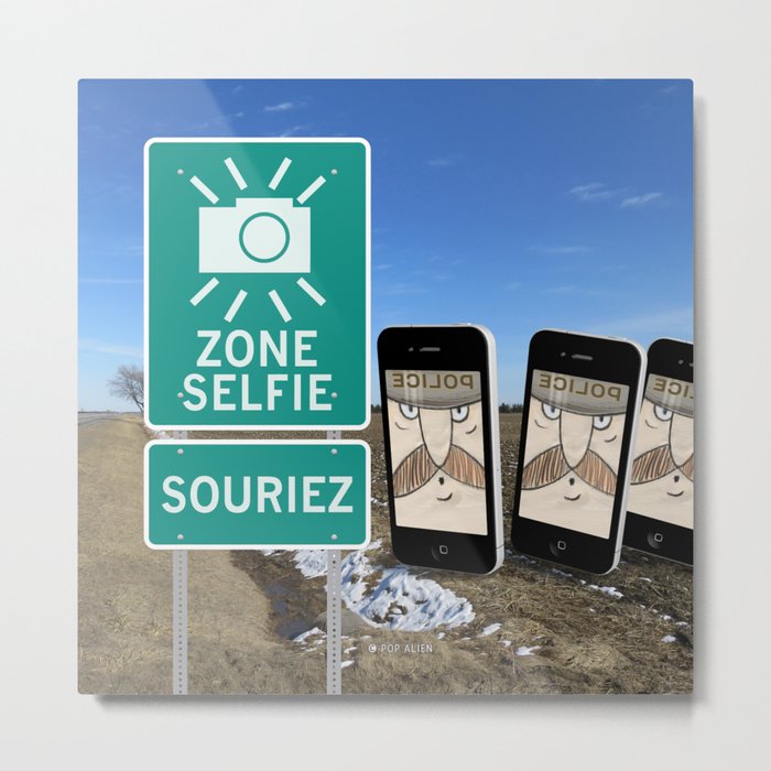 Zone Selfie - Souriez Metal Print
