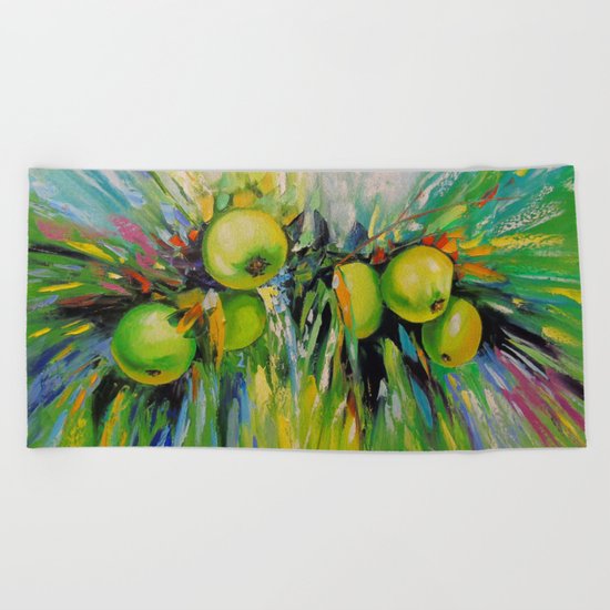 Juicy apples Beach Towel
