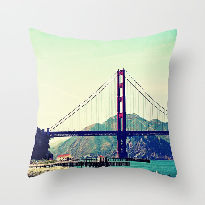 Golden Gate Bridge Throw Pillow