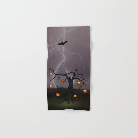 SCARY HALLOWEEN TREE Hand & Bath Towel
