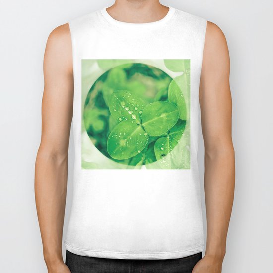 Clover leaf in the rain Biker Tank