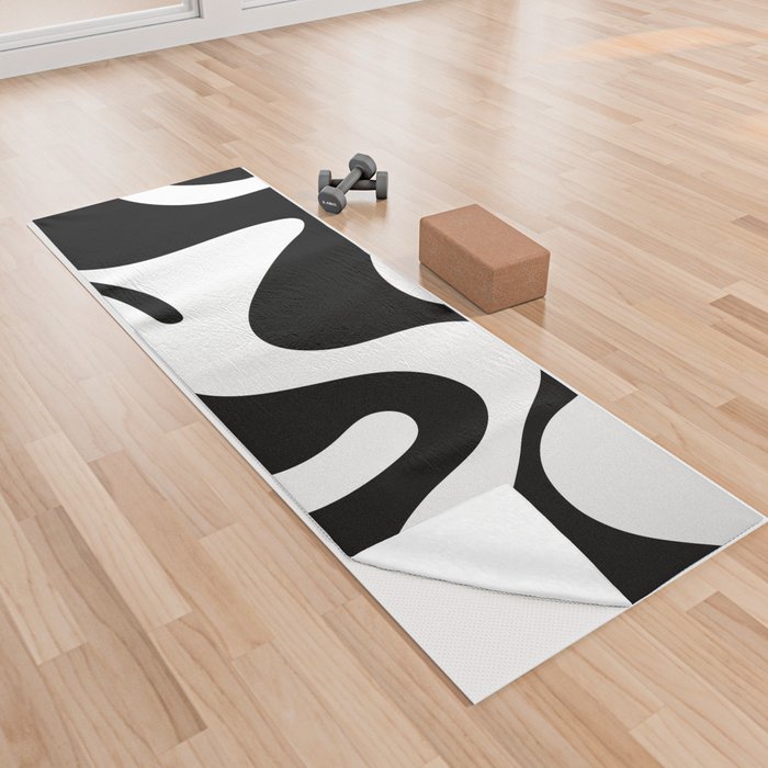 Lava Lamp - 90s Abstract Minimal Modern Wavy Art Design Pattern in Black Yoga Towel