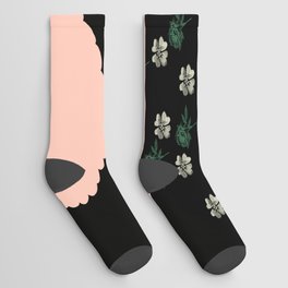 Woman At The Meadow Vintage Dark Style Pattern 01 Socks