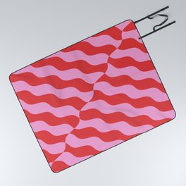 Retro Wavy Abstract Pattern in Red & Pink Picnic Blanket