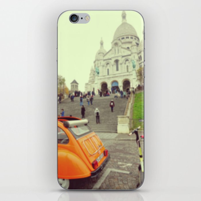 Unfocused Paris Nº 10 | Old car and Sacre Coeur basilica | Out of focus photography iPhone Skin