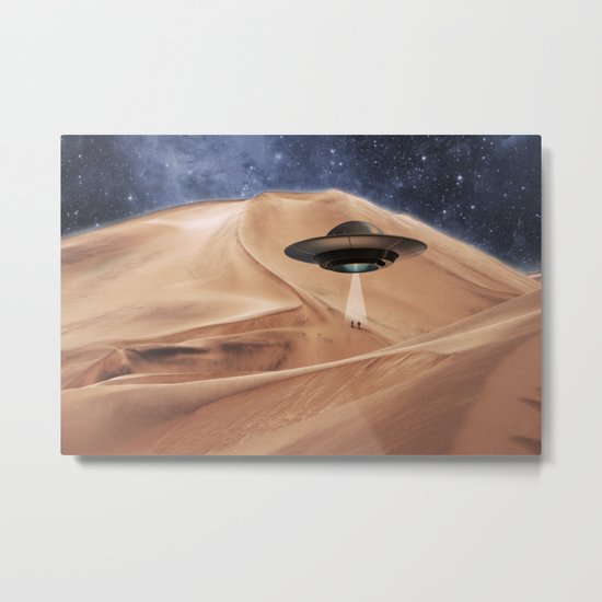 ALIEN DESERT ABDUCTION Metal Print