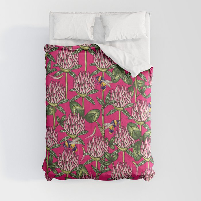 Red clover pattern Comforter