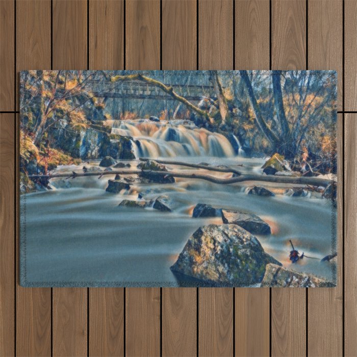 Waterfall River 4 Outdoor Rug