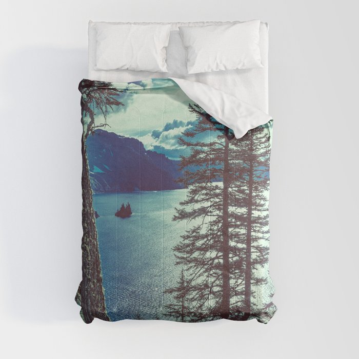 Crater Lake Vintage Summer Comforter