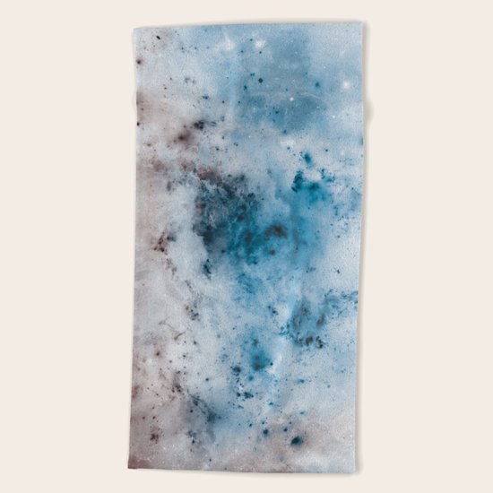 ν Kuma Beach Towel