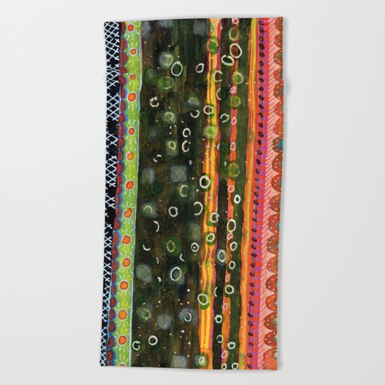 Absorbed Rings with Vertical Stripes Pattern Beach Towel