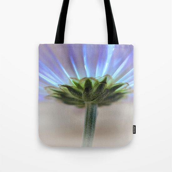 Daisy petals macro Tote Bag