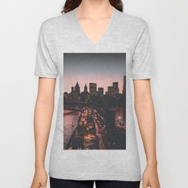 New York City Manhattan skyline and Brooklyn Bridge at sunset V Neck T Shirt