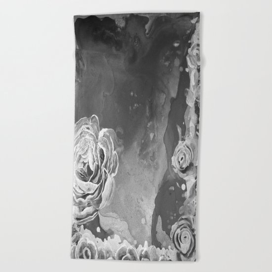 Mad Lucy's Golden Roses. Yellow Roses and Galaxy Blue in Black and White Shadow Beach Towel