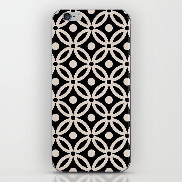 Classic Intertwined Ring and Dot Pattern 622 Black and Linen White iPhone Skin