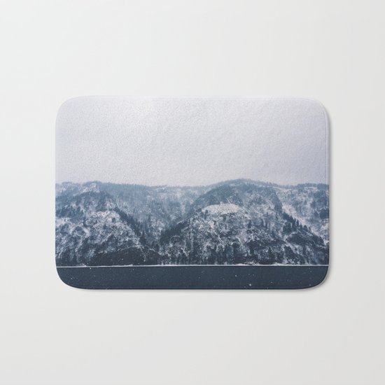Winter is coming Bath Mat