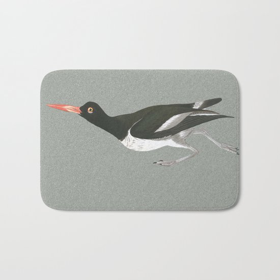 Oystercatcher on the run Bath Mat