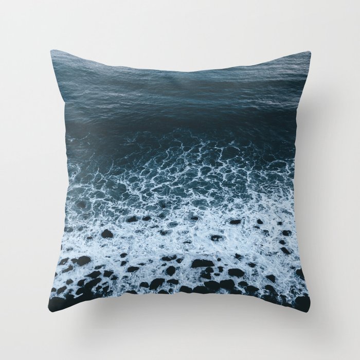 waves and shapes of Iceland - Landscape Photography Throw Pillow