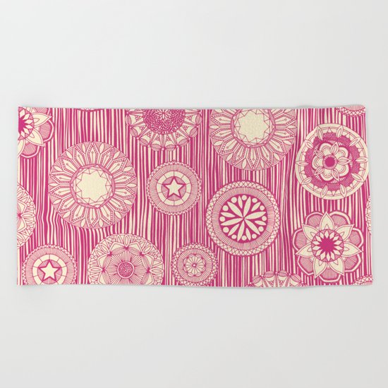 mandala cirque spot pink cream Beach Towel