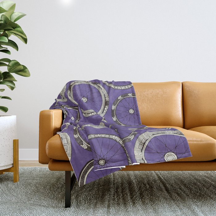 bike wheels violet Throw Blanket