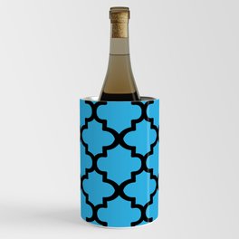 Quatrefoil Pattern In Black Outline On Light Blue Wine Chiller