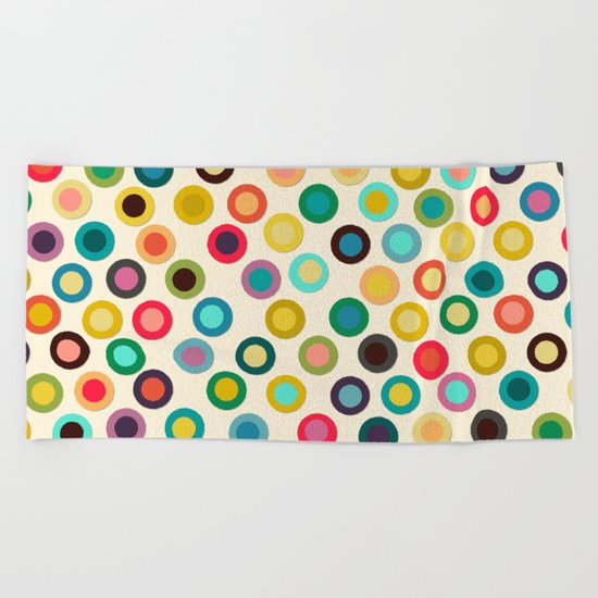 ivory pop spot Beach Towel