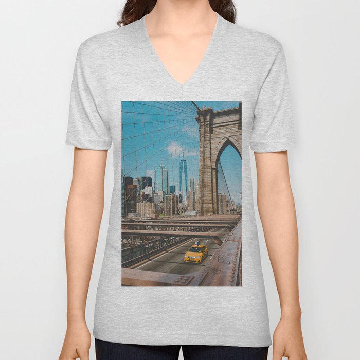 The Bridge in New York City (Color) V Neck T Shirt