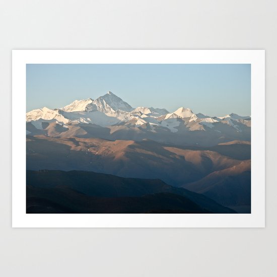 Mount Everest at dawn Art Print