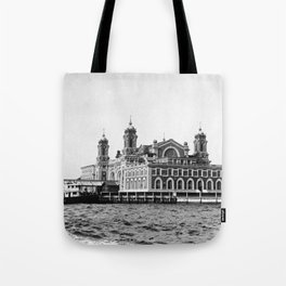 Ellis Island New York 1918 Vintage Tote Bag