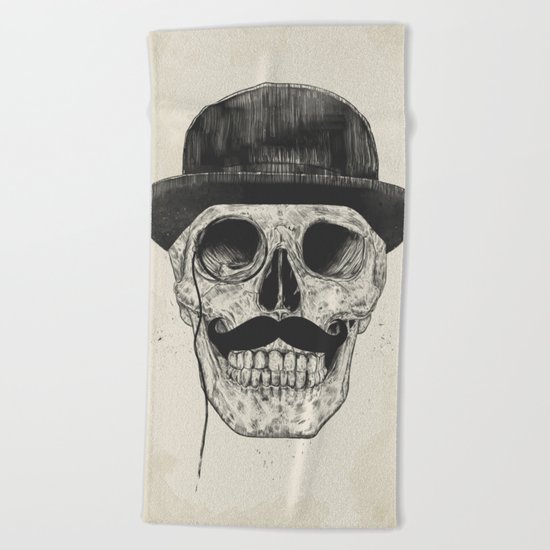 Gentlemen never die Beach Towel