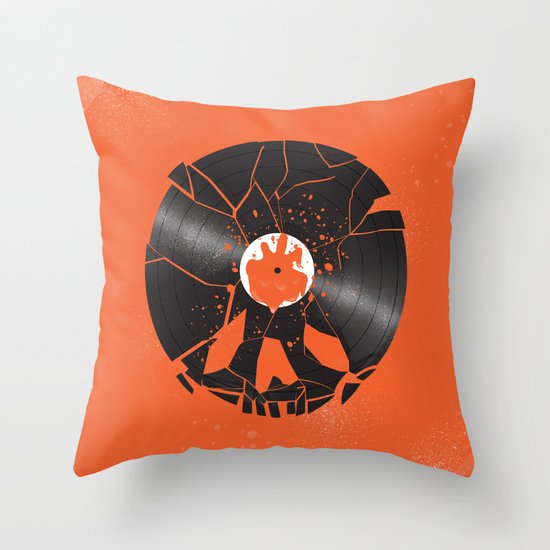 Shaun of the dead Throw Pillow