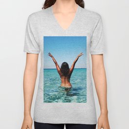 Pretty girl in sea | sexy summer deco V Neck T Shirt