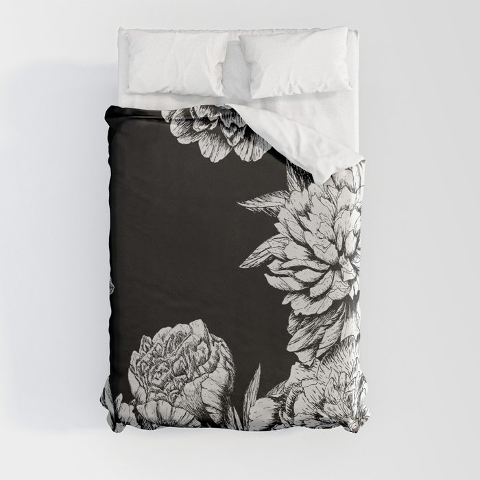 FLOWERS IN BLACK AND WHITE Duvet Cover