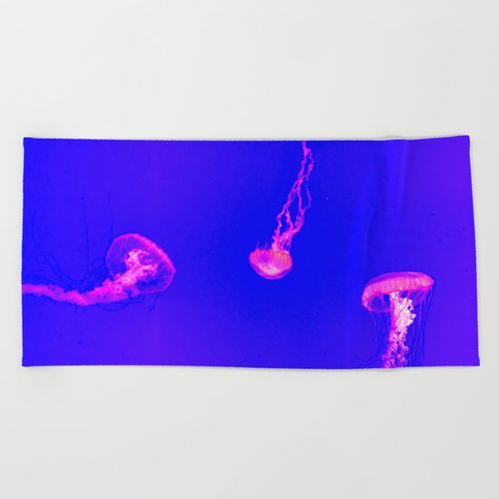 pastel jelly fish Beach Towel