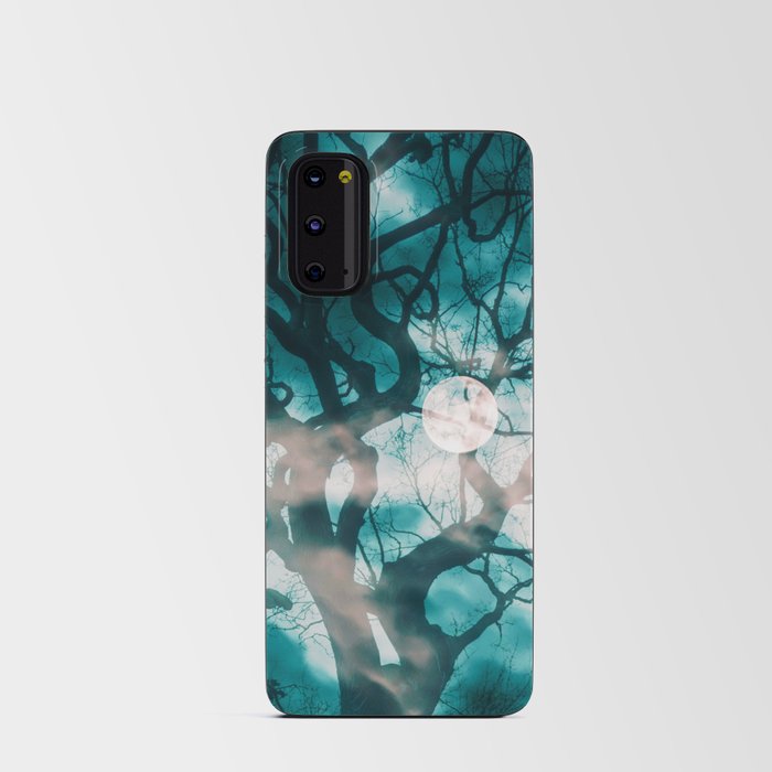 Old Gnarled Tree in Moonlight Android Card Case