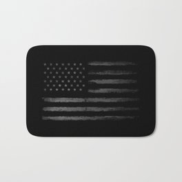 Grey Grunge American flag Badematte