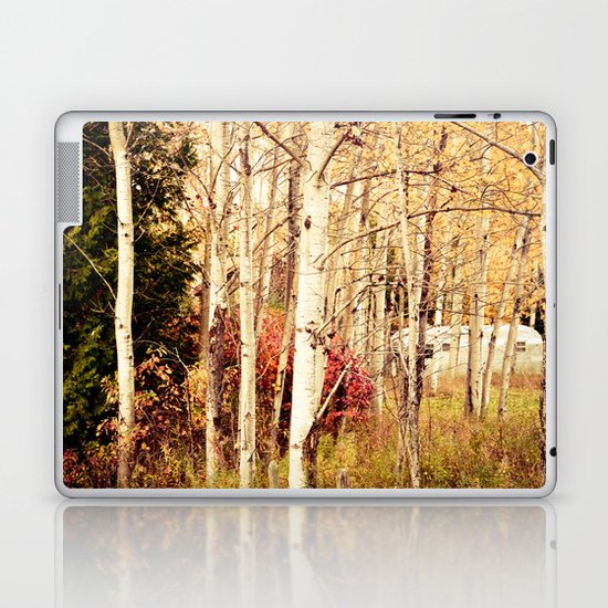She Was a Trailer Park Girl at Heart - color Laptop & iPad Skin