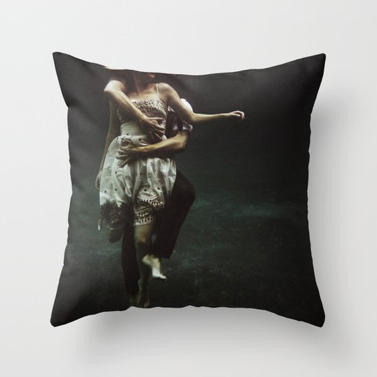 abyss of the disheartened : V Throw Pillow