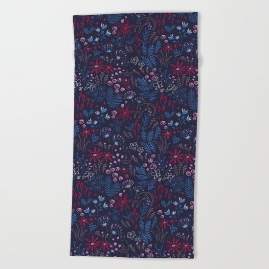 Flowers with cats pattern Beach Towel