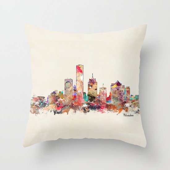 milwaukee wisconsin Throw Pillow