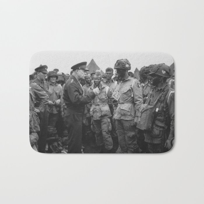 Eisenhower Talking With Airborne On D-Day Bath Mat