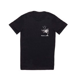 Reindeer T Shirt | Homedecor, Digital, Reindeerprint, Color, Vintage, Fineartprint, Nordicdecor, Winter, Majesticdeer, Handmade 