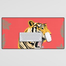 tiger roar Desk Mat