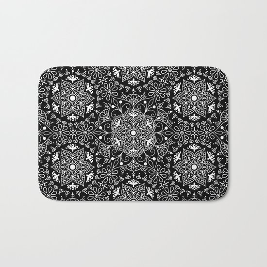 Mandala_Black and White Bath Mat