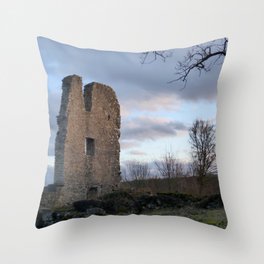 Ruines Throw Pillow