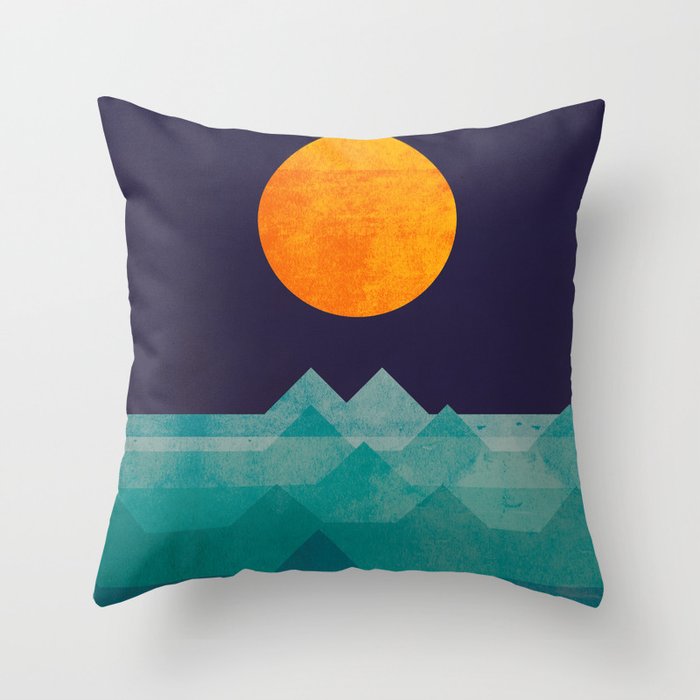 The ocean, the sea, the wave - night scene Throw Pillow