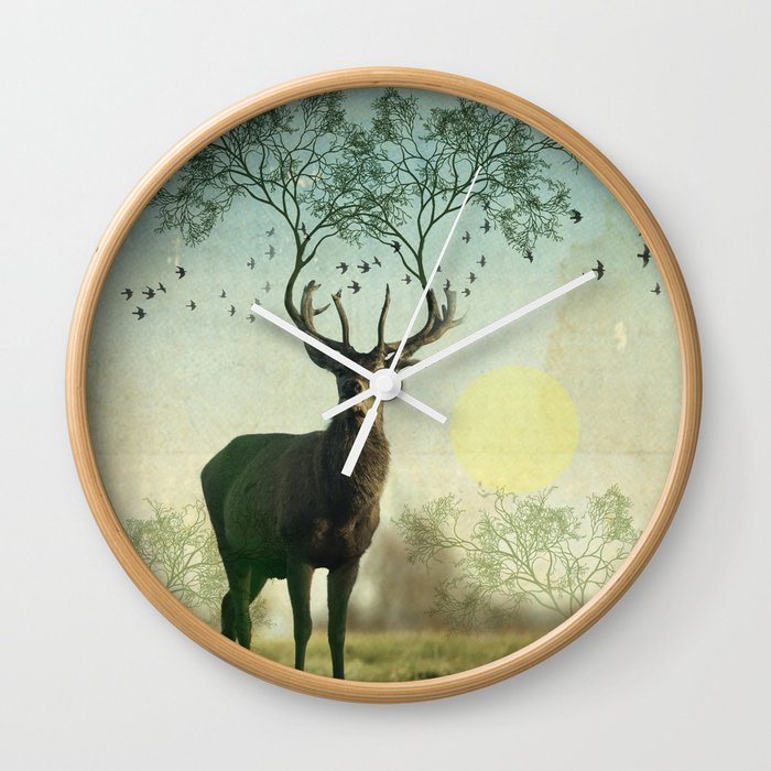 Evergreen Stage Horn Wall Clock