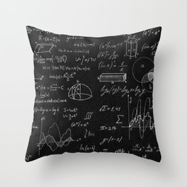 Blackboard inscribed with scientific formulas and calculations in physics and mathematics. Science and education background. Throw Pillow
