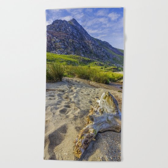 Tryfan Mountain Beach Towel